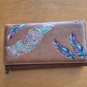 Montana West Embroidered Feather Design Brown Tri-fold Faux Leather Wallet. NWOT